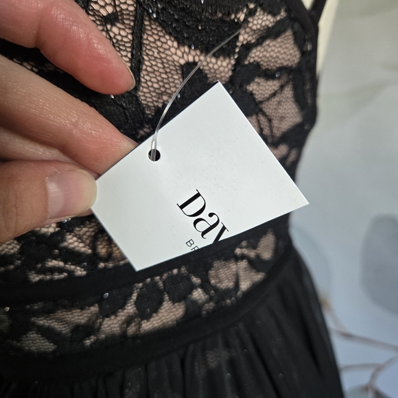 MORGAN & CO | Lace Glitter Keyhole Halter Dress w/ Overskirt in Black sz 2 - Picture 6 of 14